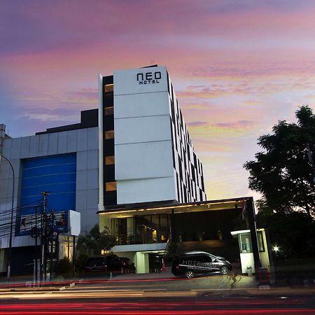 Neo Hotel Tendean Jakarta By Aston Екстериор снимка