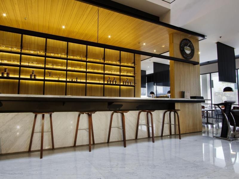 Neo Hotel Tendean Jakarta By Aston Екстериор снимка